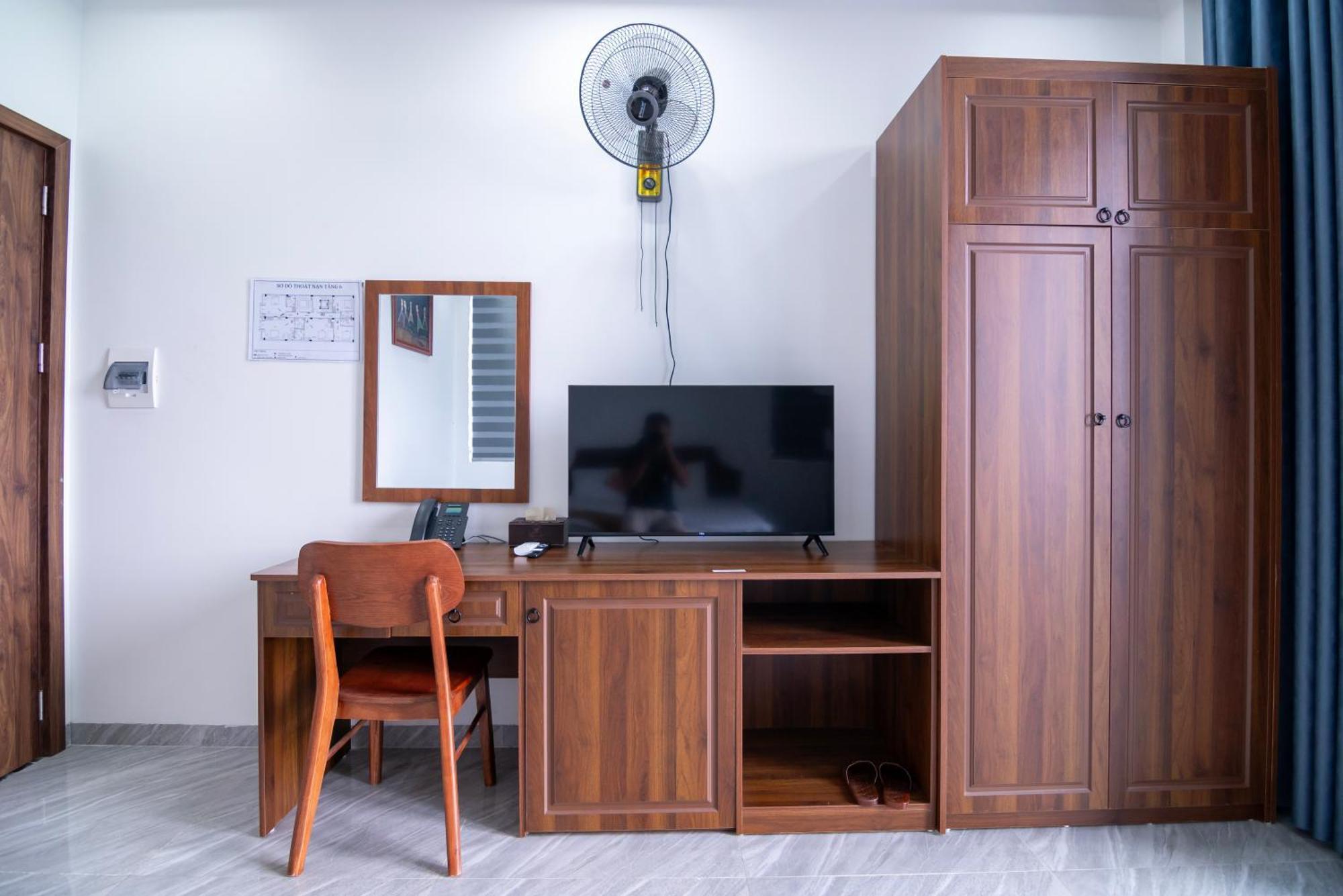 Golden Joy Hotel & Apartment Hai Phong Bagian luar foto