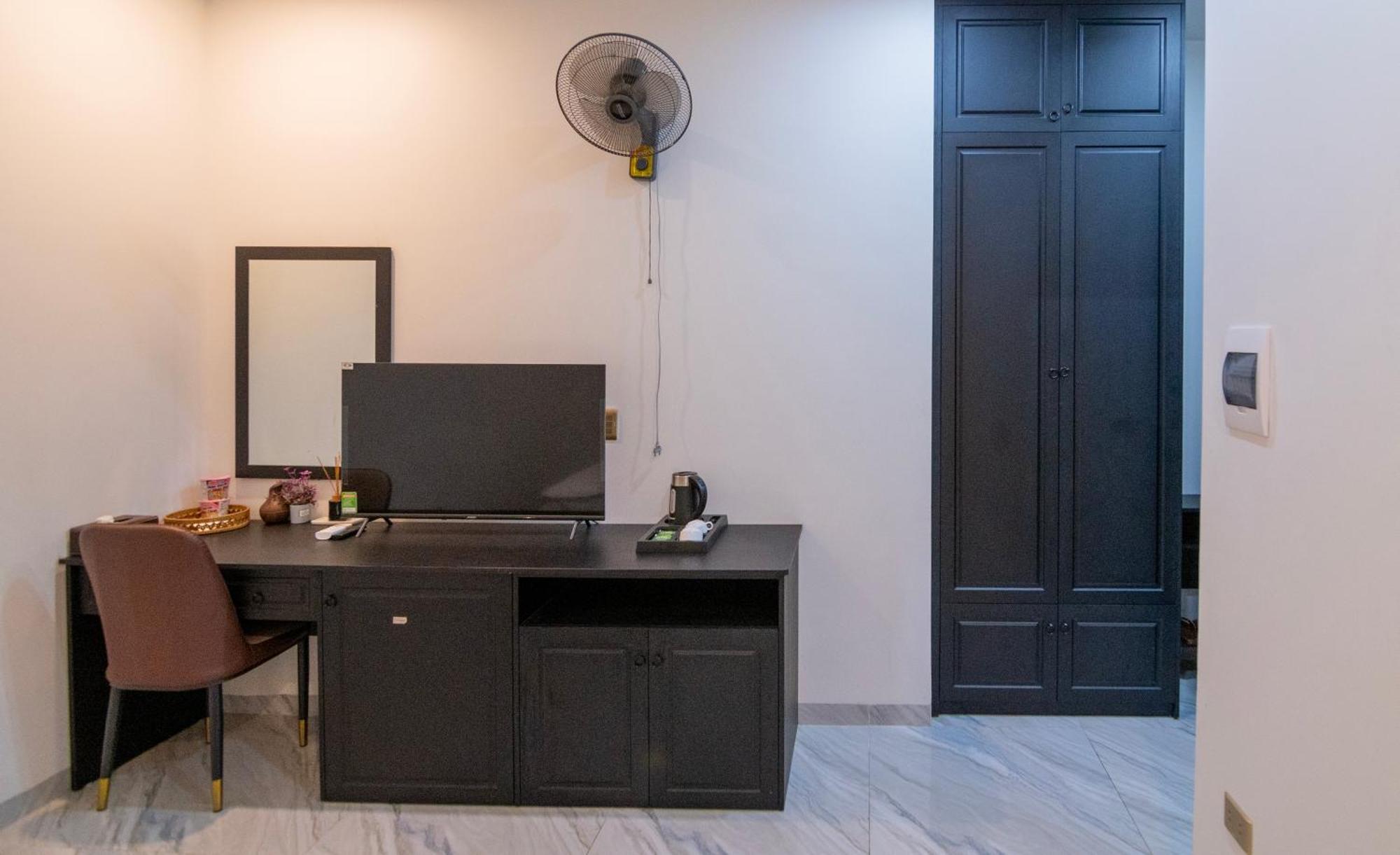 Golden Joy Hotel & Apartment Hai Phong Bagian luar foto